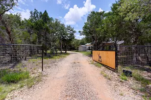 231 N Rainbow Ranch Rd, Wimberley, TX 78676 - Photo 3