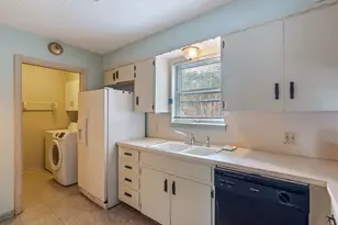 8401 Tecumseh Dr, Austin, TX 78753 - Photo 13