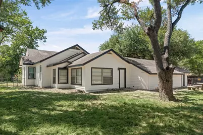 1707 N Travis Avenue, Cameron, TX 76520 - Photo 7