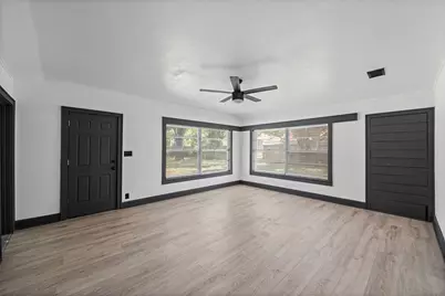 1707 N Travis Avenue, Cameron, TX 76520 - Photo 19