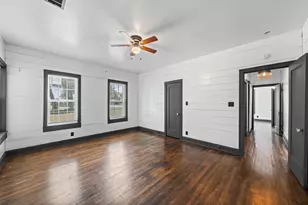 1707 N Travis Ave, Cameron, TX 76520 - Photo 27