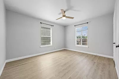 4709 Leslie Avenue, Austin, TX 78721 - Photo 13