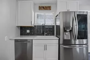 4709 Leslie Ave, Austin, TX 78721 - Photo 9