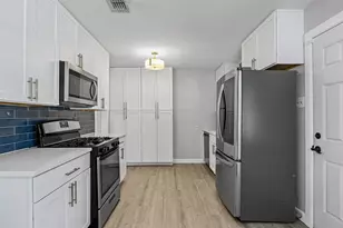 4709 Leslie Ave, Austin, TX 78721 - Photo 1