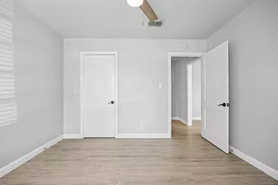 4709 Leslie Avenue, Austin, TX 78721 - Photo 11