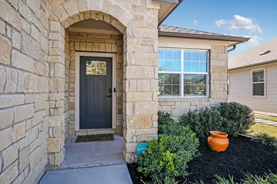 507 Bluffview Drive, Bastrop, TX 78602 - Photo 3