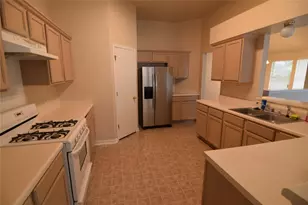 380 Zebra Dr, Kyle, TX 78640 - Photo 7