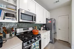3012 E 14th 1/2 St, Austin, TX 78702 - Photo 11