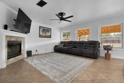 915 Tanglewood Drive, Leander, TX 78641 - Photo 13