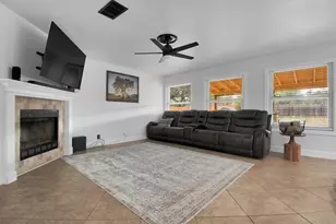 915 Tanglewood Dr, Leander, TX 78641 - Photo 13