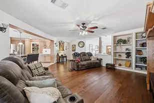 903 E Olympic Dr, Pflugerville, TX 78660 - Photo 11