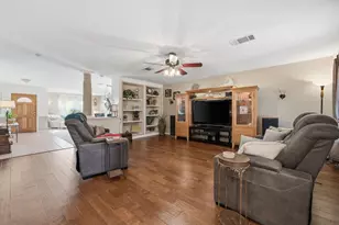 903 E Olympic Dr, Pflugerville, TX 78660 - Photo 7