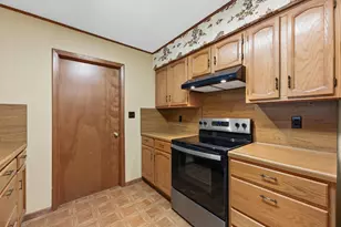 203 Broadmoor Dr, Fredericksburg, TX 78624 - Photo 11