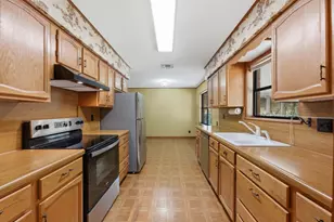 203 Broadmoor Dr, Fredericksburg, TX 78624 - Photo 13