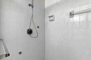 203 Broadmoor Dr, Fredericksburg, TX 78624 - Photo 17