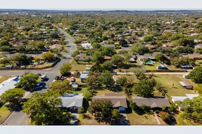 203 Broadmoor Drive, Fredericksburg, TX 78624 - Photo 29