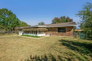 203 Broadmoor Dr, Fredericksburg, TX 78624 - Photo 25