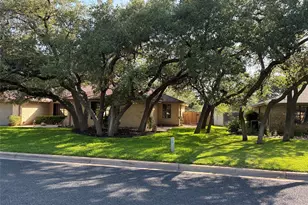203 Oakwood Dr, Georgetown, TX 78628 - Photo 27