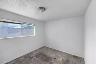 8611 Putnam Dr, Austin, TX 78757 - Photo 13