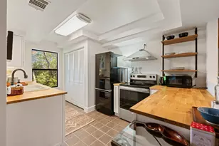 8200 Neely Dr, Austin, TX 78759 - Photo 13