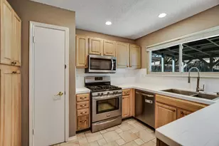 1800 Krizan Ave, Austin, TX 78727 - Photo 7