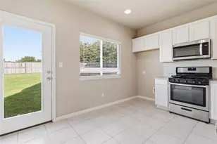 436 Spiny Lizard Ln, San Marcos, TX 78666 - Photo 13