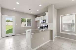 436 Spiny Lizard Ln, San Marcos, TX 78666 - Photo 9