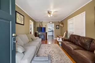 621 S Main St, Lockhart, TX 78644 - Photo 7