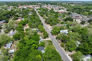 621 S Main St, Lockhart, TX 78644 - Photo 25