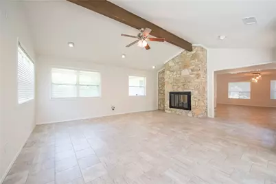 2902 Silverleaf Drive, Austin, TX 78757 - Photo 11