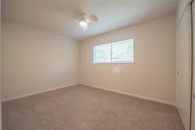 2902 Silverleaf Drive, Austin, TX 78757 - Photo 19