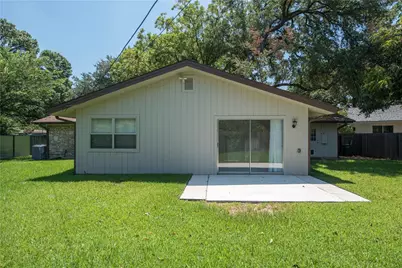 2902 Silverleaf Drive, Austin, TX 78757 - Photo 27