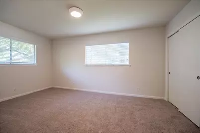 2902 Silverleaf Drive, Austin, TX 78757 - Photo 21