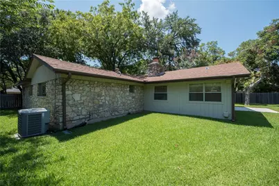 2902 Silverleaf Drive, Austin, TX 78757 - Photo 27