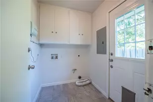 2902 Silverleaf Dr, Austin, TX 78757 - Photo 23