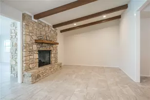 2902 Silverleaf Dr, Austin, TX 78757 - Photo 5