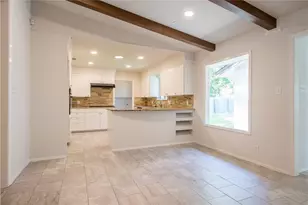 2902 Silverleaf Dr, Austin, TX 78757 - Photo 7