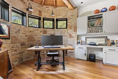 412 Champions Drive, Georgetown, TX 78628 - Photo 17