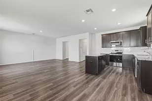 201 Katie Elder Dr, Jarrell, TX 76537 - Photo 7