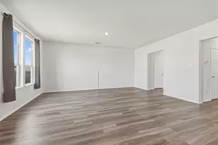 201 Katie Elder Dr, Jarrell, TX 76537 - Photo 15