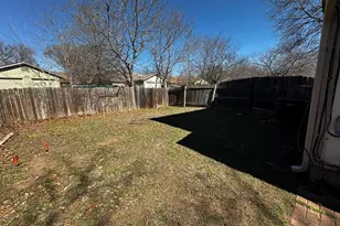 2906 Kestrel Dr, Austin, TX 78745 - Photo 19