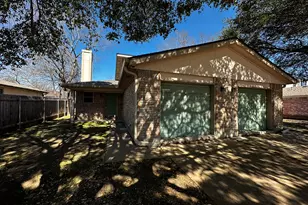 2906 Kestrel Dr, Austin, TX 78745 - Photo 1