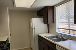 502 Burlwood Ct, Round Rock, TX 78664 - Photo 5