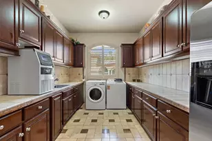 2901 Cliff Pt, Spicewood, TX 78669 - Photo 33