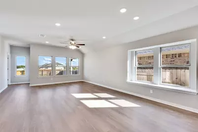 13709 Tucker Hedge Pass, Elgin, TX 78621 - Photo 5