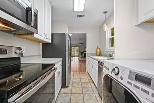 1601 Faro Dr, Austin, TX 78741 - Photo 11