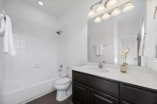 1518 Frontier Valley Dr, Austin, TX 78741 - Photo 27