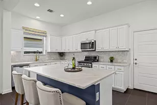 1518 Frontier Valley Dr, Austin, TX 78741 - Photo 11