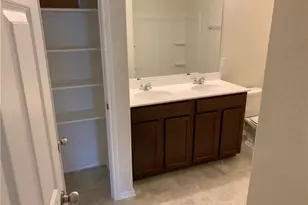 105 Berkeley Pl, Georgetown, TX 78628 - Photo 15