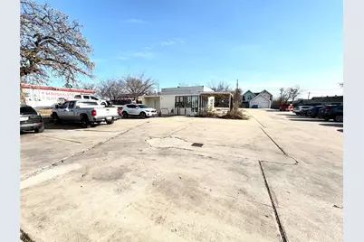 1901 E 12th Street, Austin, TX 78702 - Photo 15